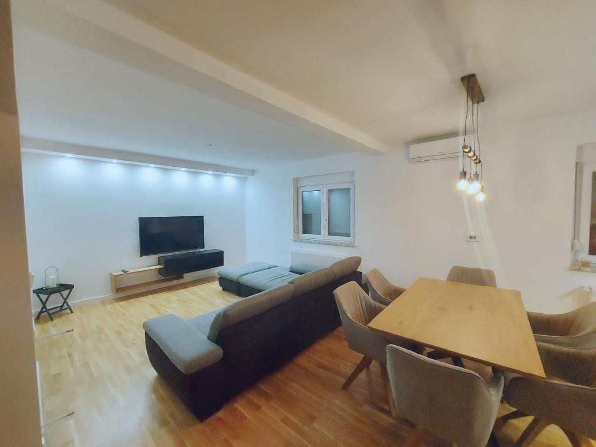 Apartman Konfidenca Biograd Na Moru Buitenkant foto